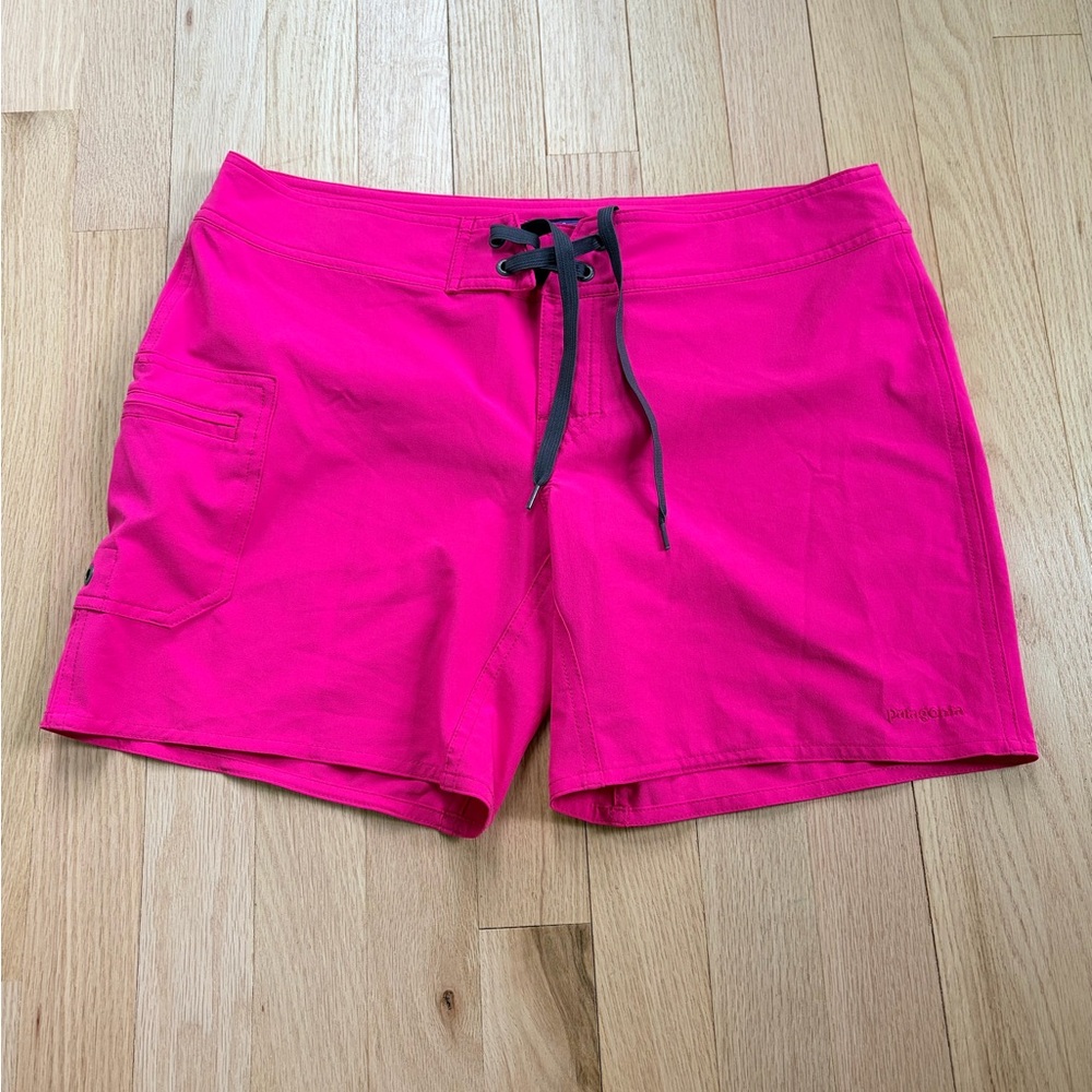 Patagonia Women’s Board Shorts Size 4 Pink Surf Swim Beach Outdoor EUC